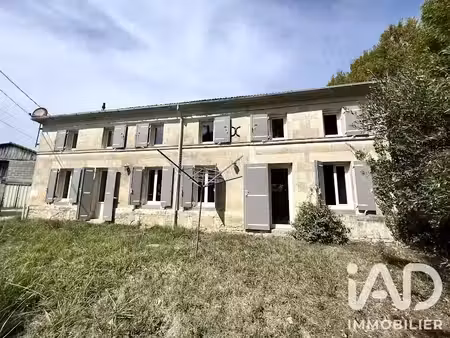 location maison 4 pièces 170 m² à saint-aubin-de-blaye (33820)  900 €