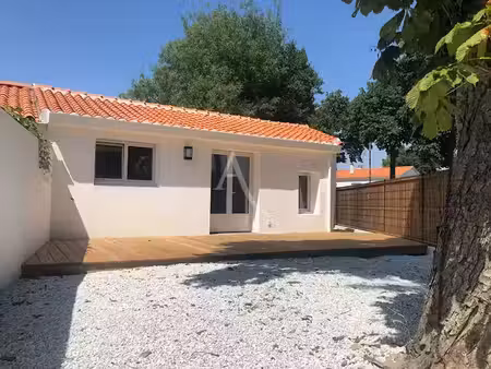 location maison 3 pièces 52.37 m² à saint-hilaire-de-riez (85270)  815 €