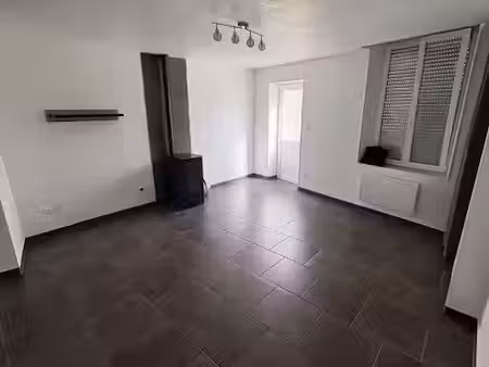 location maison 3 pièces 52.52 m² à wignehies (59212)  533 €
