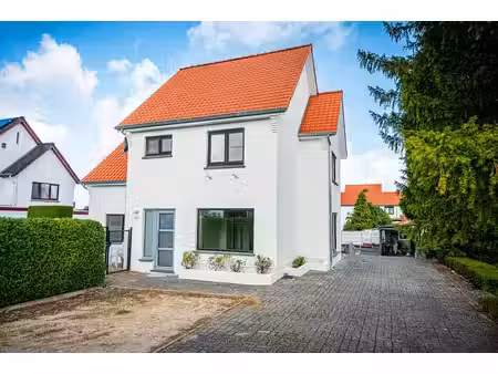 huis te koop in genk met 4 slaapkamers
