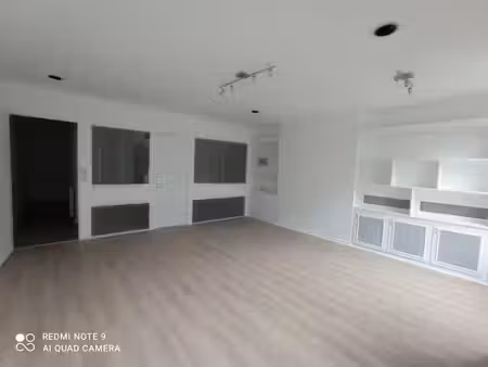 location locaux professionnels 55 m² à bayonne (64100)  1 180 €