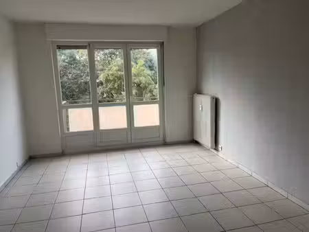 location appartement 3 pièces 61m²