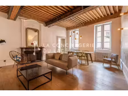 appartement t3 de 90 m2 rue sainte-claire