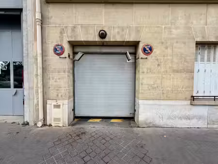 parking - 10 m²