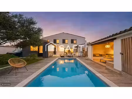 vente maison 7 pièces 181 m² la rochelle (17000)