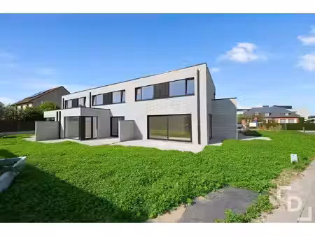 huis te koop in sint-jan met 3 slaapkamers