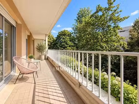 appartement de 3 chambres de luxe en vente à puteaux  île-de-france