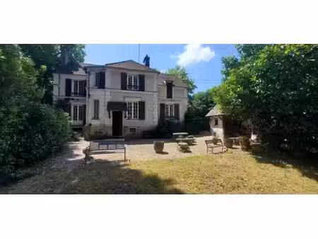 prestigieuse maison en vente bois-le-roi  île-de-france