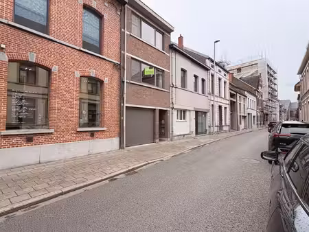 onze specialiteiten zijn: verkoop  verhuur  advies  aankoop en investeringen.