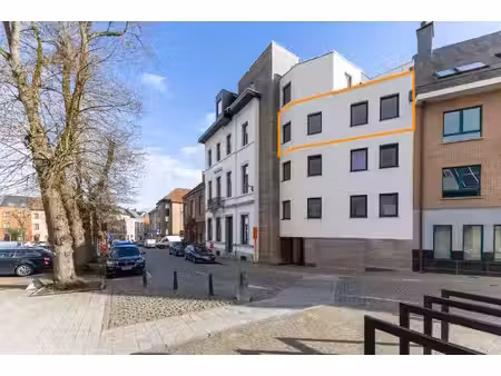 nieuwbouwappartement met 2 slpks  bureau  kelder en terras