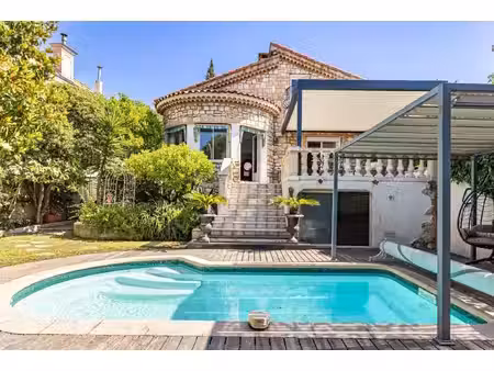 nice – capitaine scott – élégante maison niçoise avec piscine  jardin et aperçu mer