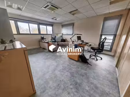 bureau prestigieux de 494 m2 en location - saumur  pays de la loire