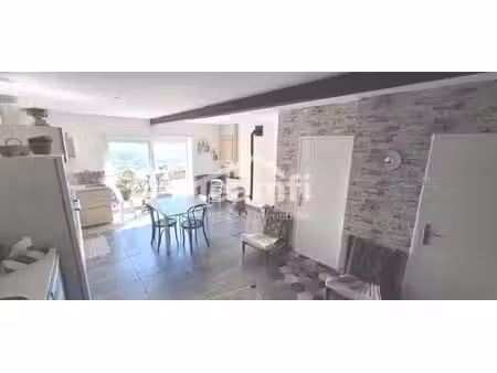 maison rénovée avec jardin