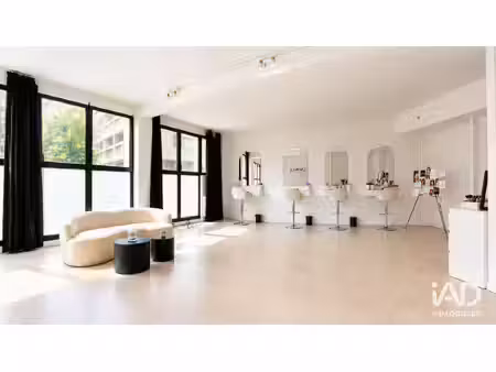 location murs commerciaux 50 m²