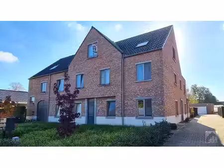 appartement te huur in zoersel met 2 slaapkamers