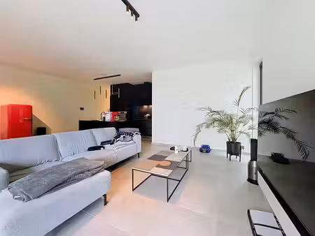 appartement te huur in kluisbergen met 3 slaapkamers