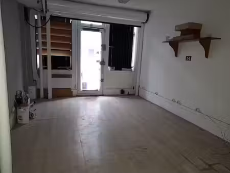 location local commercial  41.99m²  gisors