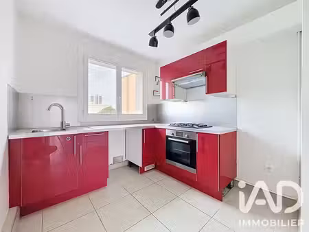appartement à salon-de-provence (13300)