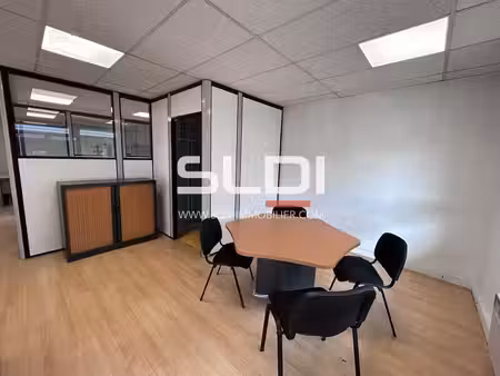 location bureaux limas 69400 88m²
