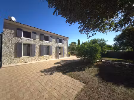 achat maison 6 pièces 184m² essouvert 17400
