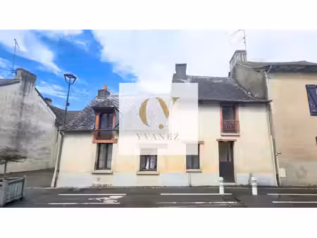 maison centre historique de châteaugiron de 114 m2 avec 3 ch