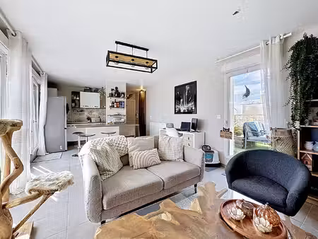 tours chevalerie -duplex -t4-terrasse-stationnement