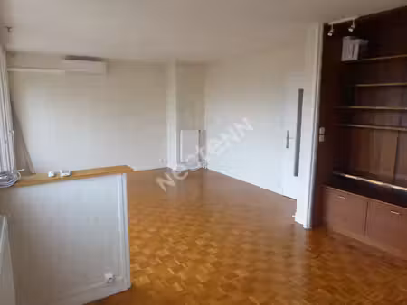 appartement 4 pièces à vendre à meylan - calme et lumineux
