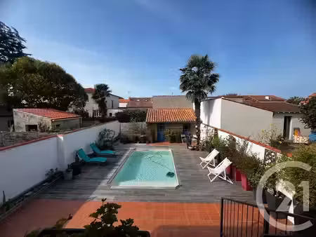 vente maison 6 pièces 140 m² à fouras (17450)  670 000 €