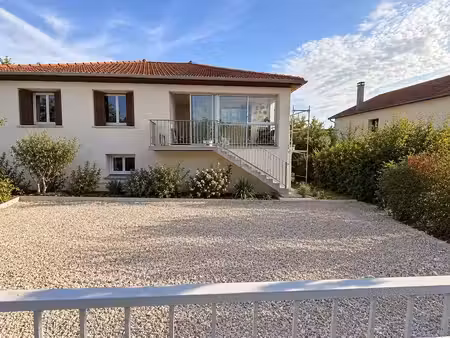 location maison 4 pièces 100 m² à chassieu (69680)