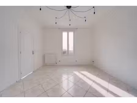 location local professionnel 16m² libourne 33500