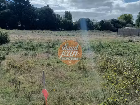 terrain hors lotissement et au calme !!
