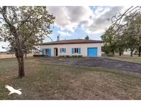 vente maison 4 pièces 107 m² à la couronne (16400)  169 087 €