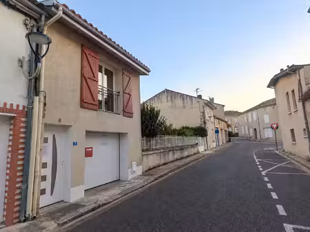 belle maison de ville t3 proche du centre de valence d'agen