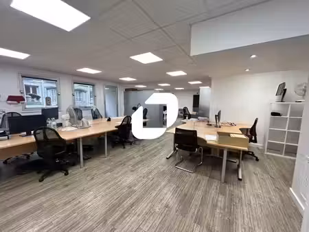 vente bureaux paris 75018 217m²