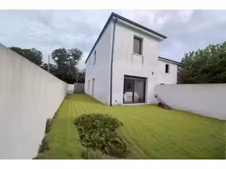 vente maison 4 pièces 80 m² à arveyres (33500)  233 200 €