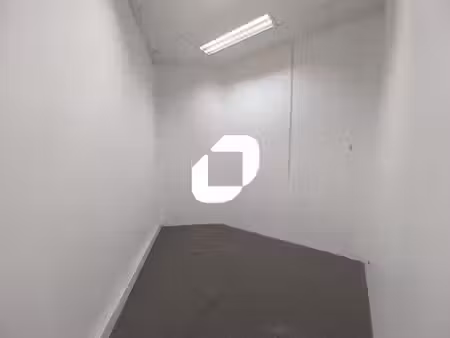 location bureaux les essarts le roi 78690 66m²