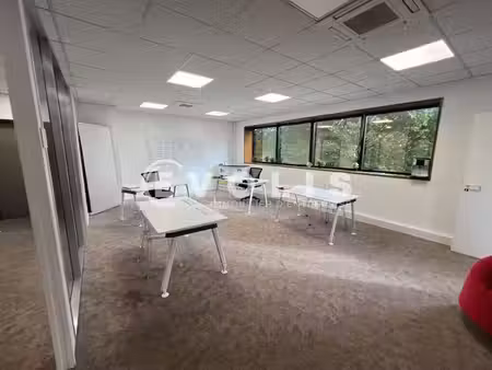location bureaux champs sur marne 77420 210m²