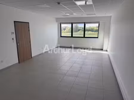 location bureaux onnaing 59264 180m²