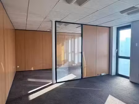 location bureaux 58m²