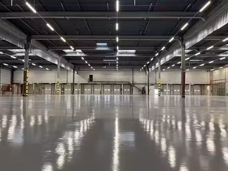 location entrepôt saint witz 95470 2639m² à 8058m²