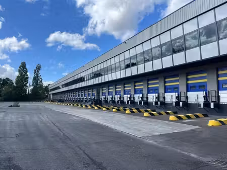 location entrepôt saint witz 95470 4065m²