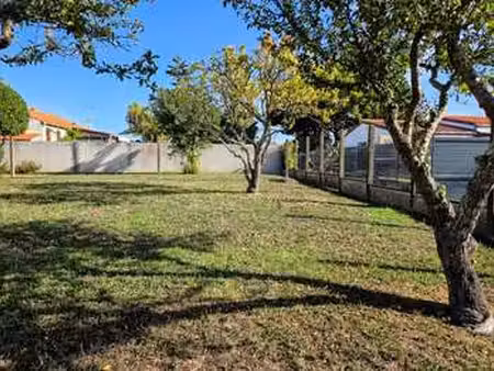 vente terrain à sainte-marie (44210) : à vendre / 235m² sainte-marie