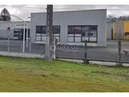 vente commerce naintre 86530 1245m²