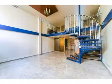 vente commerce 180m²