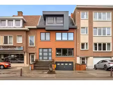 maison de caractère avec 5 chambres  jardin et parking