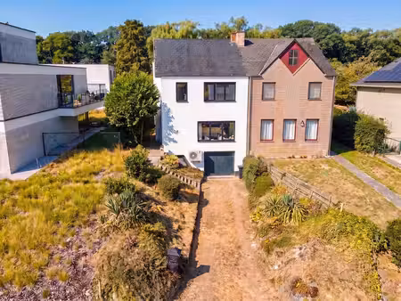 maison rénovée & énergétique (b!) sur un terrain de 9a29ca!