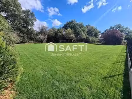 vente terrain à férel (56130) : à vendre / 886m² férel