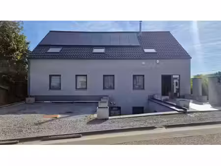 spacieux appartement 1 chambre remis a neuf