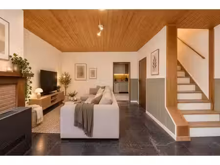 maison à rénover 2 ch. avec jardin et garage!