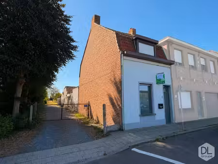 maison rénovée avec 2/3 chambres  jardin et garage